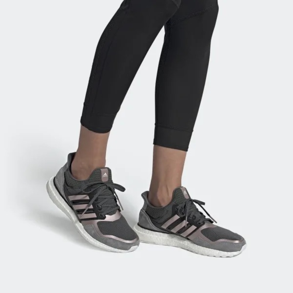 Adidas ULTRABOOST DNA S&L SHOES